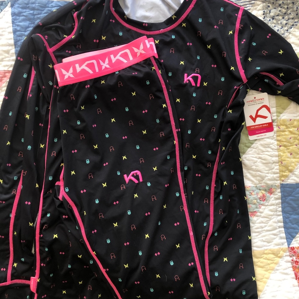 Kari Traa polyester   Top and Leggings. Large. SOLD